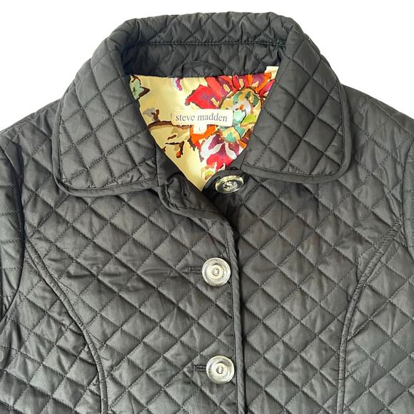 Steve Madden Black Quilted Jacket Women’s L Floral Lining Button Front - Picture 1 of 10